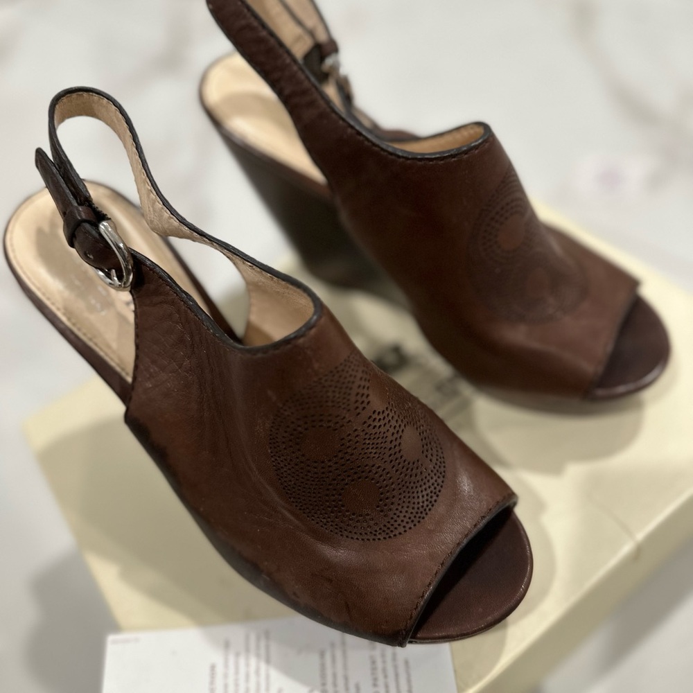 Coach wedge - Picture 3 of 6